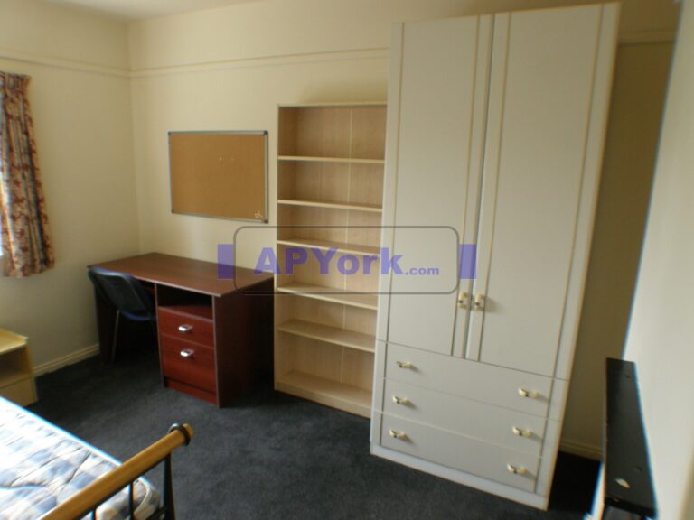 crombie ave 100 13 bed 2 768x576