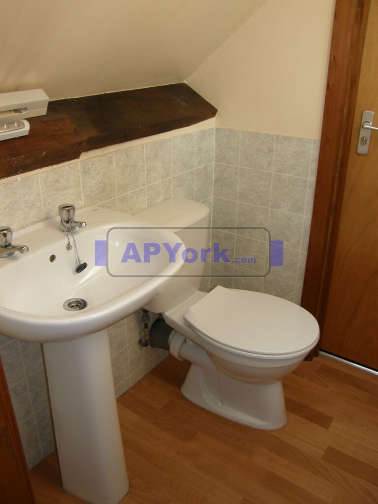 crombie ave 100 26 768x1024