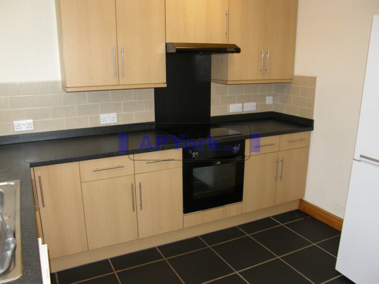 crombie ave 111 05 768x576