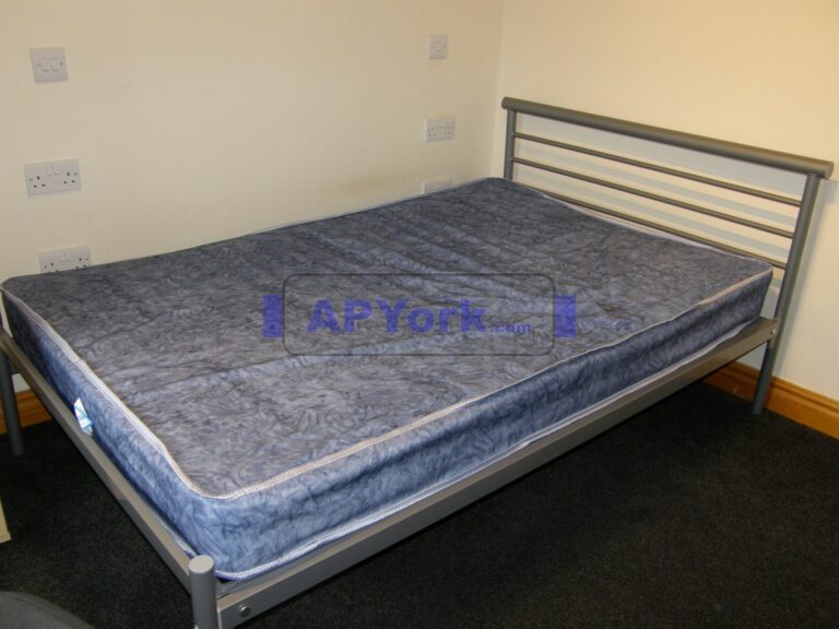 crombie ave 111 09 bed 1 768x576