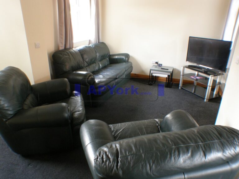 crombie ave 112 03 768x576