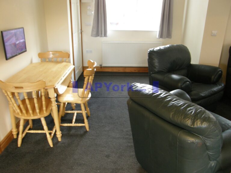 crombie ave 112 05 768x576