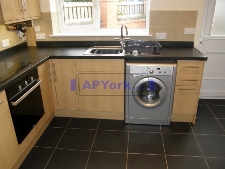 crombie ave 112 07 768x576