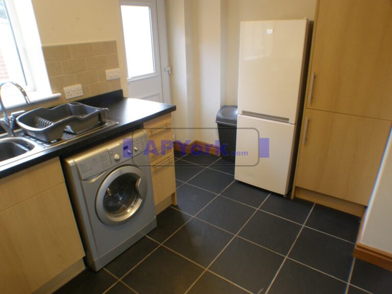 crombie ave 112 08 768x576