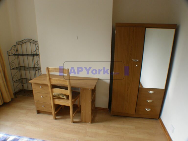 newland park dr 628 09 bed 2 1 768x576