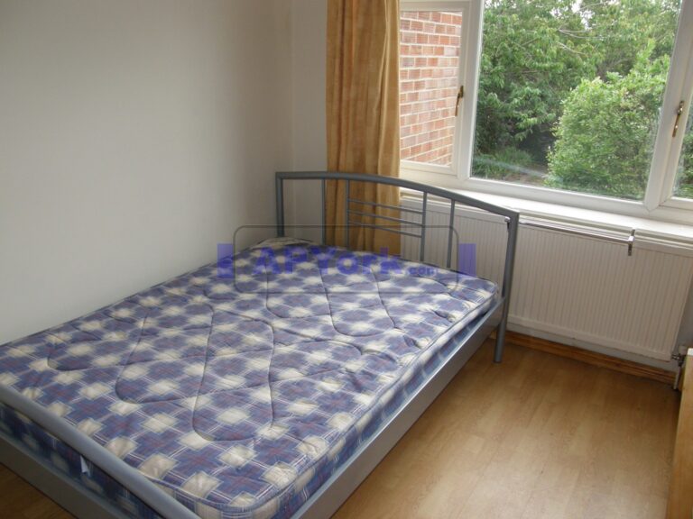 newland park dr 628 10 bed 2 1 768x576