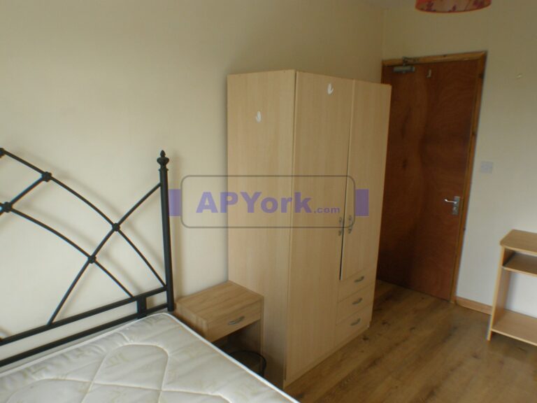 newland park dr 628 15 bed 4 1 768x576