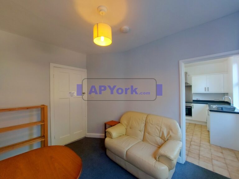 hull rd 494 02 768x576