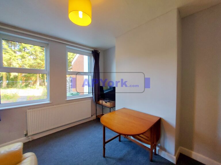 hull rd 494 04 768x576