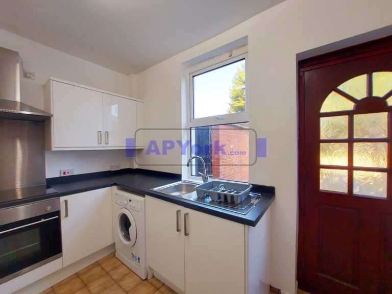 hull rd 494 08 768x576