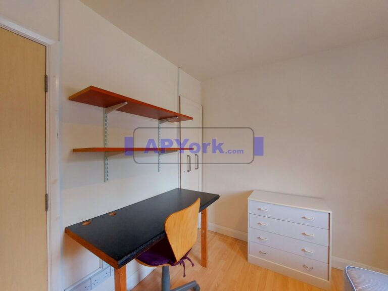 tang hall lane 248 12 bed 2 768x576