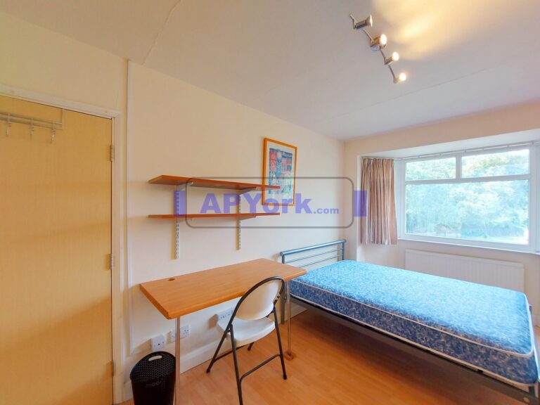 tang hall lane 248 16 bed 3 768x576